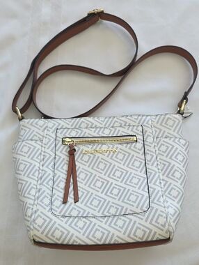 Liz Claiborne White Geometric Crossbody with Brown Trim and Gold Hardware